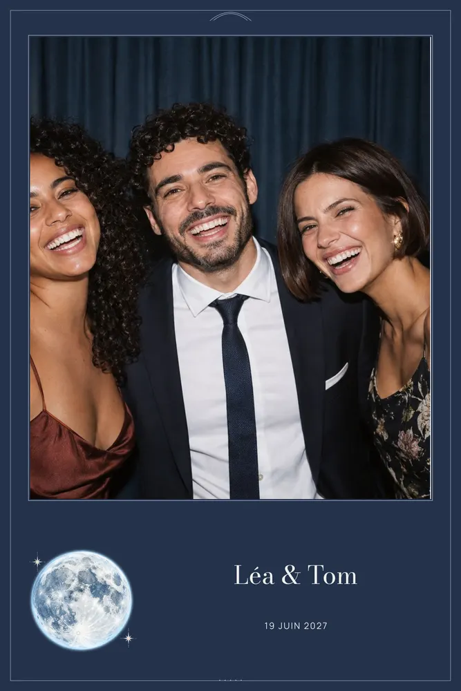 Aperçu du modèle Pleine Lune en 10×15 portrait, avec une photo d’exemple